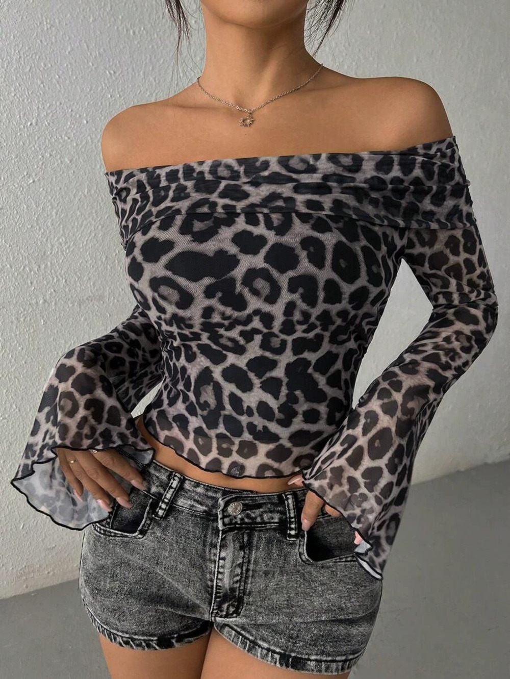 ZARA Leopard Print Off Shoulder Flared Long Sleeve Top Slim Fit Short